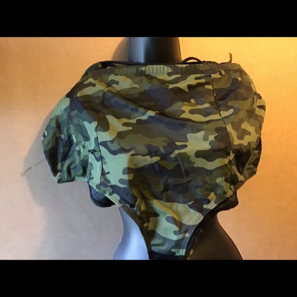 CAMO WIRELESS LATTICE BIKINI 2 pc SIZE 4 - Picture 4 of 6
